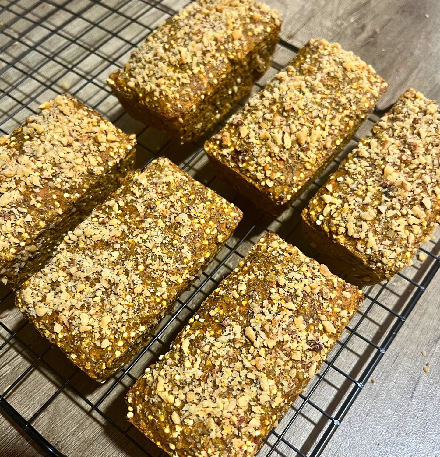 CARROT CAKE Freeze Dried Bird Bread