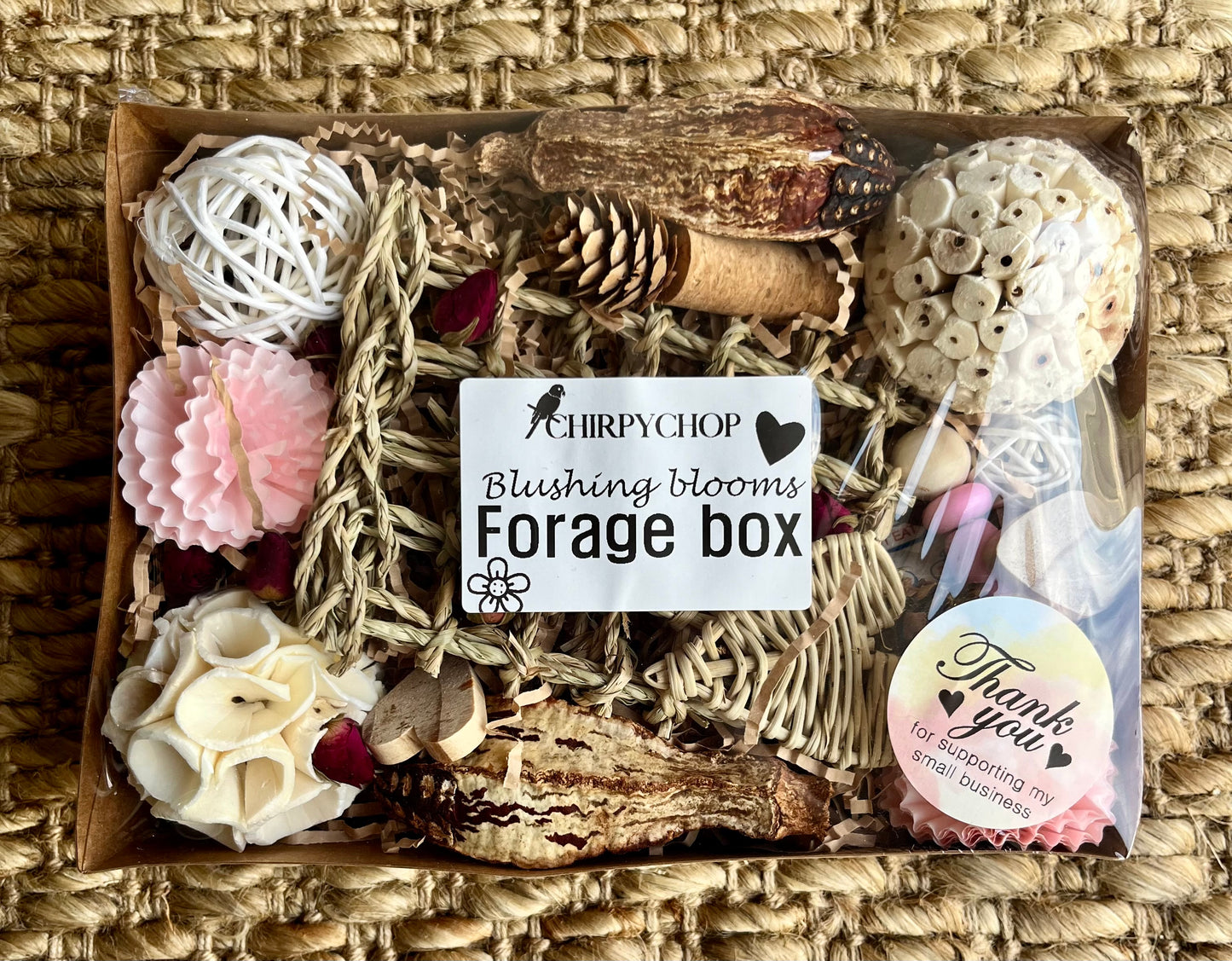 BLUSHING BLOOMS Bird Forage Box